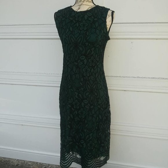 Sharagano Lace Overlay Holiday Sheath Dress Sz 4 - Picture 1 of 8